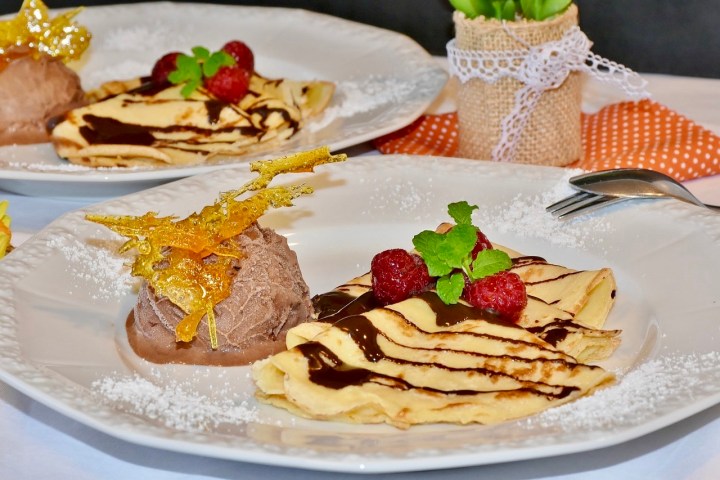 Palatchinken: เครป หวานที่เป็นทั้งอาหารเช้าและของหวาน